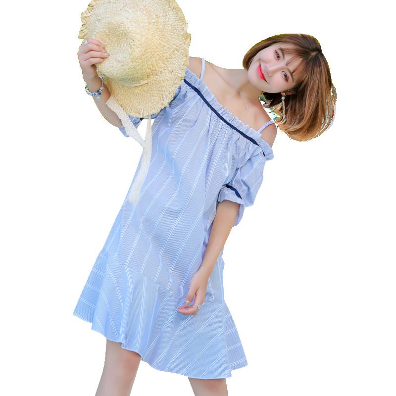 女士夏款新品度假荷叶边露肩带女裙子一字肩蓝白条纹漏肩连衣裙