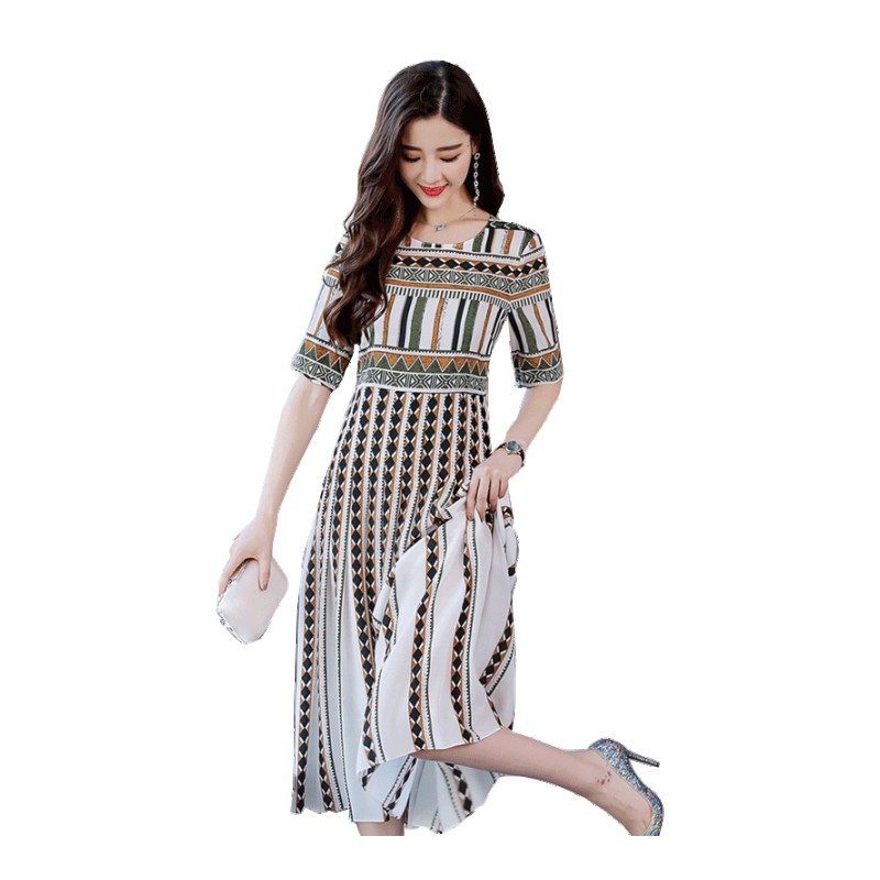 2018新款女装 2o18年夏装时尚气质蘑菇街春季套装夏季韩版连衣裙