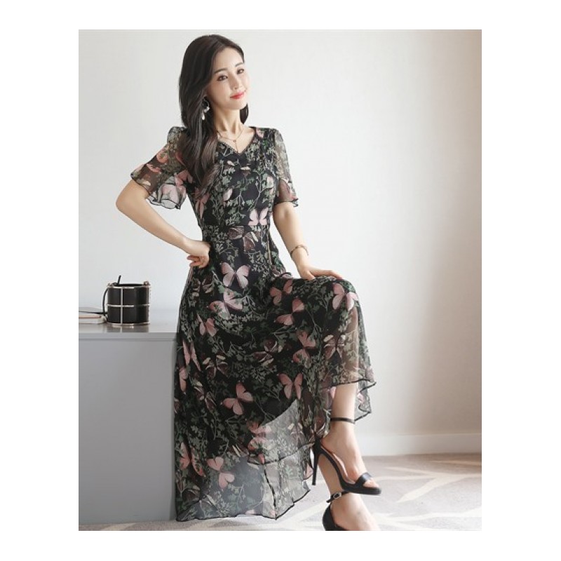 2018新款女装 2o18年夏装时尚气质蘑菇街春季套装夏季韩版连衣裙