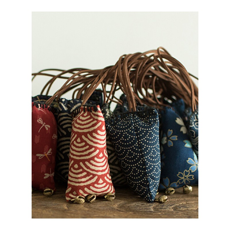 香囊手工刺绣布艺图案抽绳设计植物艾内袋家用衣橱香薰包