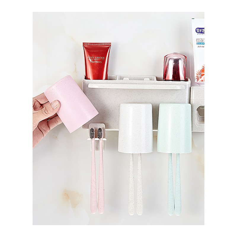 三口之家洗漱套装创意壁挂吸盘牙刷架漱口杯吸壁式牙膏牙具刷牙杯