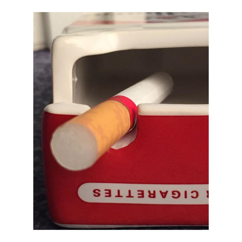 时尚烟灰缸烟盒造型烟灰缸创意车载烟缸卧室客厅个性陶瓷烟缸-骆驼牌