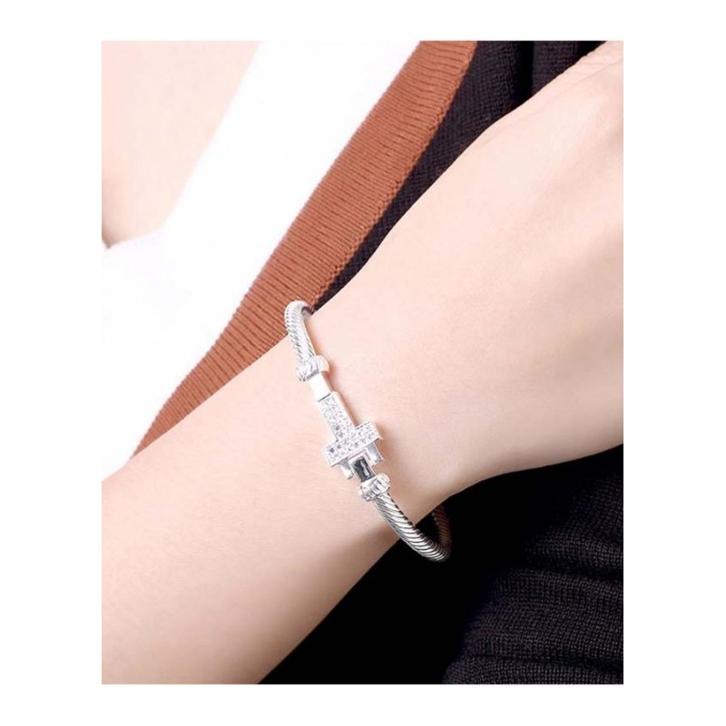 B249Lady Silver Bracelet外贸热销电缆式水晶十字架手镯女流行品送女朋友七夕情人节礼物