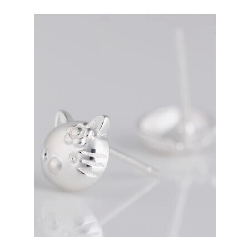 耳钉女款新款 时尚猫猫小耳钉kt耳饰J2D045送女朋友七夕情人节礼物