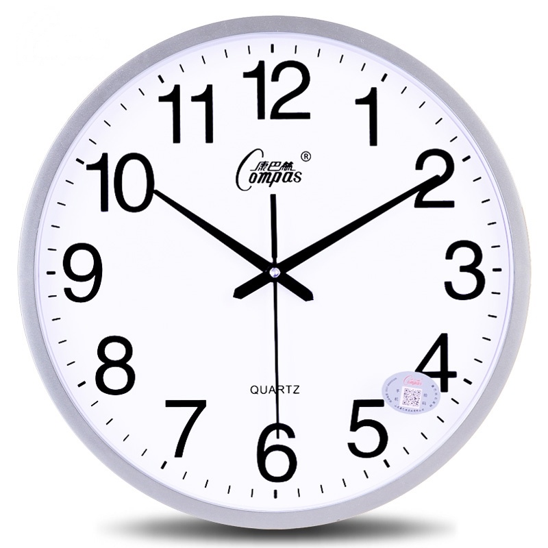 康巴丝(Compas)14英寸 挂钟客厅简约时尚卧室时钟壁挂表现代创意石英钟 14英寸(直径35.5厘米) 银灰色