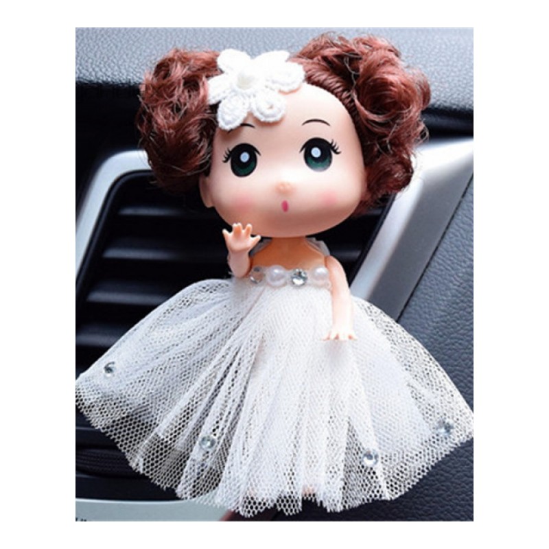 适用于可爱蕾丝婚纱娃娃汽车风口香片 女士卡通空出风口摆件车载香水