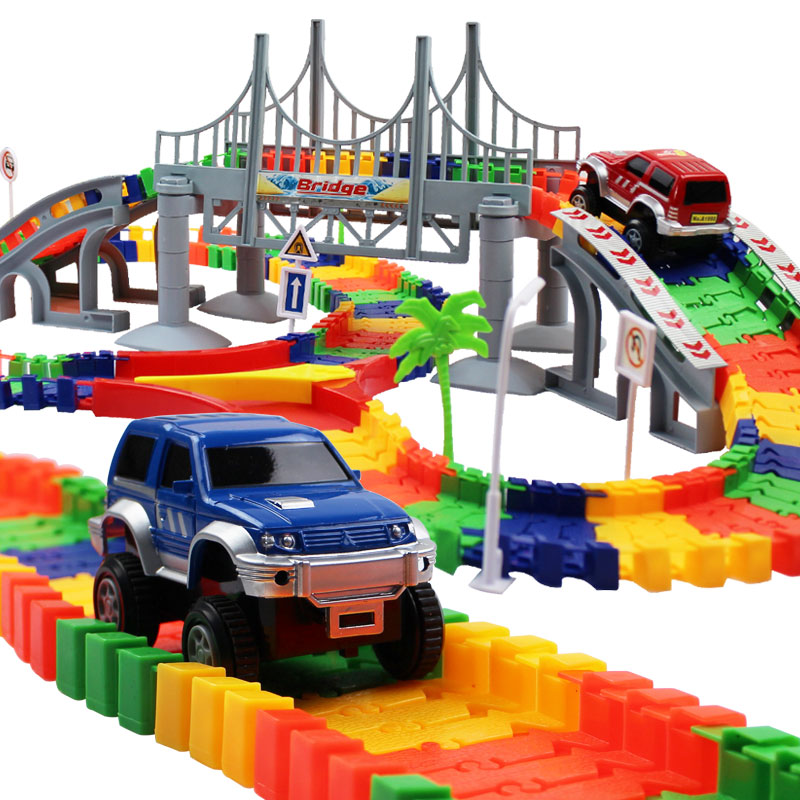 [促销]儿童玩具积木拼装套装电动火车积木轨道车赛车轨道男孩汽车
