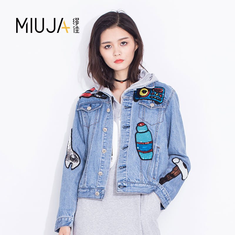 女款翻领贴布绣牛仔外套