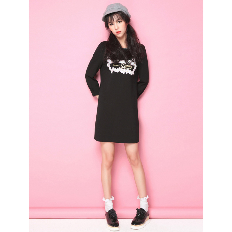 拉夏贝尔Candie’s2018春装新款前片毛巾绣圆领七分袖连衣裙女30061098