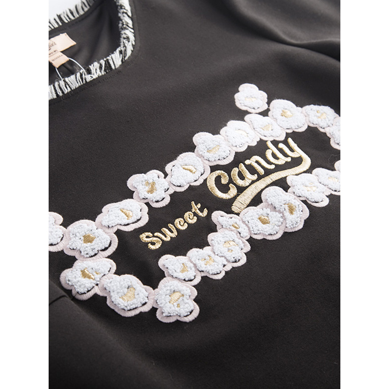 拉夏贝尔Candie’s2018春装新款前片毛巾绣圆领七分袖连衣裙女30061098