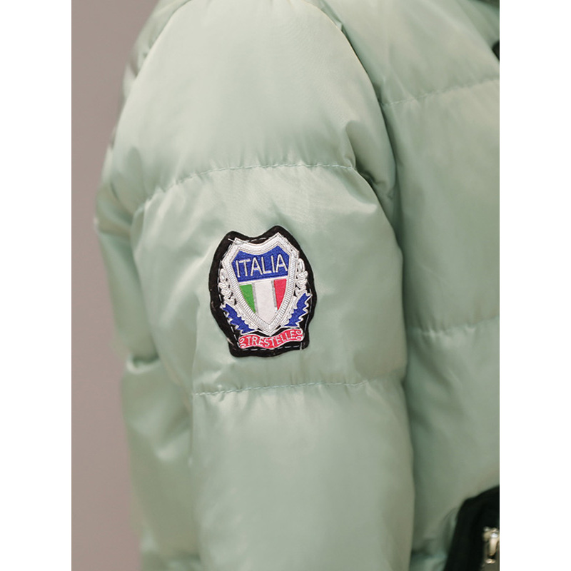 丝柏舍2017年冬装新款短款外套保暖双排扣立领羽绒服S74R0057Y