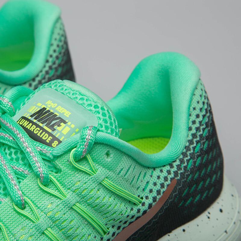 NIKE耐克 LUNARGLIDE 8 SHIELD 登月8女子轻质跑步鞋透气 84956