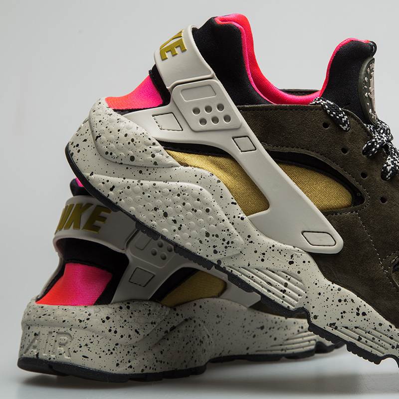 耐克NIKE AIR HUARACHE RUN 华莱士男子运动休闲鞋 男鞋 704830