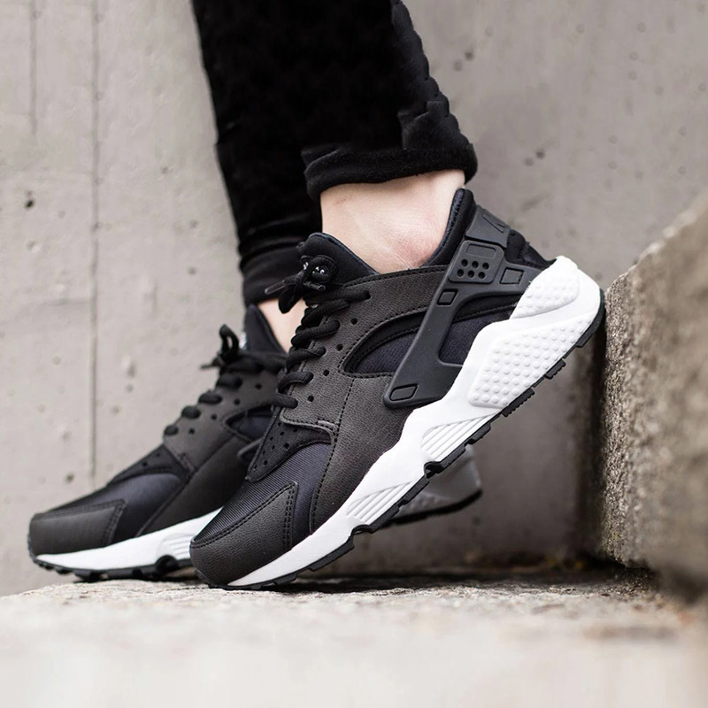 耐克NIKE AIR HUARACHE RUN 女子运动休闲鞋 华莱士女鞋 634835
