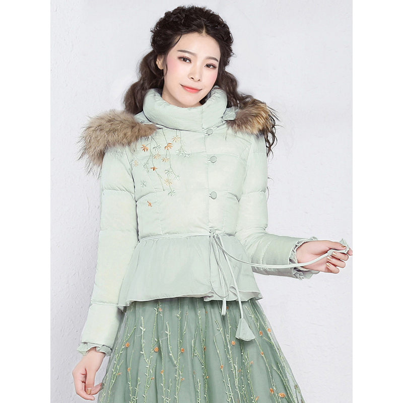烟花烫2018冬新款女气质修身收腰毛领绣花短外套羽绒服 漫云3741210