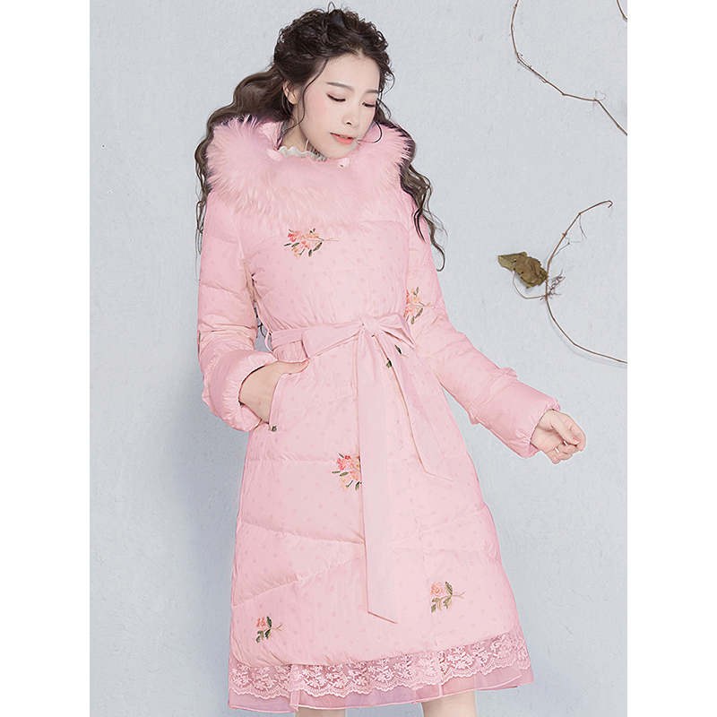 苏白系列-烟花烫2018冬新女装气质绣花毛领中长羽绒服 珠帘叙3742070