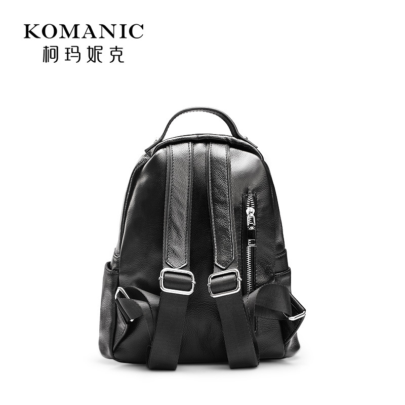 柯玛妮克 新款圆钉饰牛皮双肩包 拉链手提女式包包铆钉饰大包