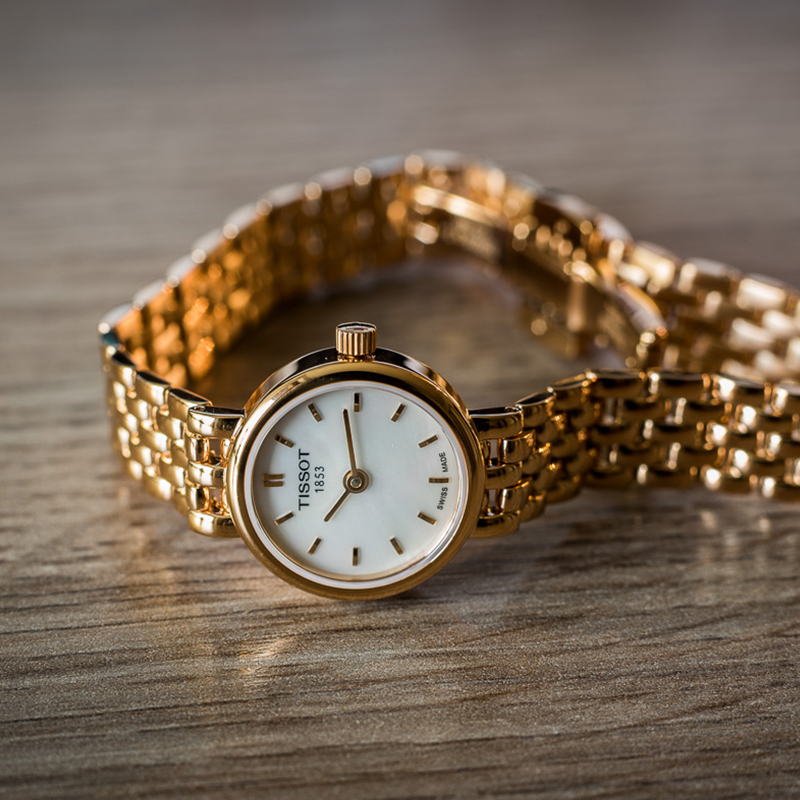 天梭tissot手表女乐爱系列石英女表t0580093311100