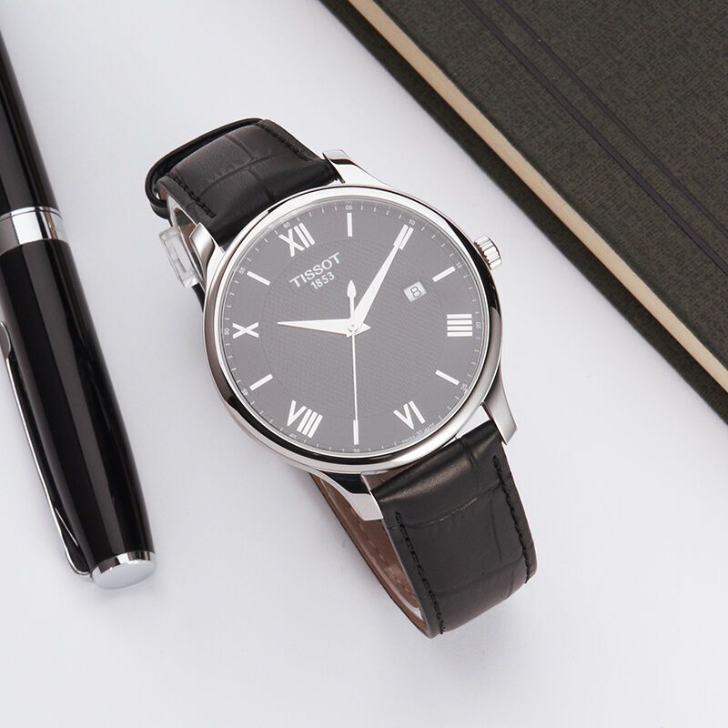 天梭tissot俊雅系列男表石英表t0636101605800