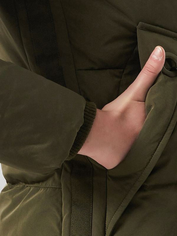 波司登BOSIDENG女士冬季常规款貉子毛修身时尚女款中长款羽绒服 女潮B70141004