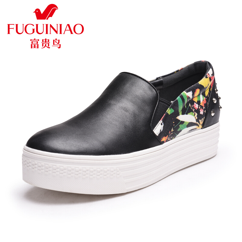 富贵鸟（FUGUINIAO）新潮圆头套脚女休闲鞋铆钉装饰印花板鞋松糕鞋
