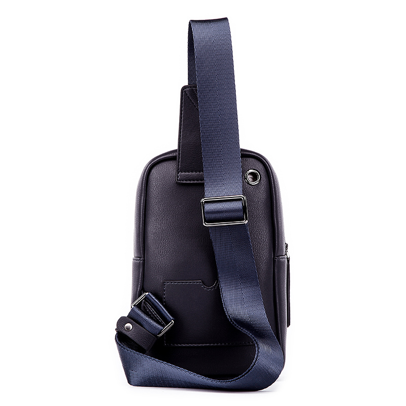 卡帝乐鳄鱼新款男士胸包潮流休闲胸包韩版挎包dca1md6230k