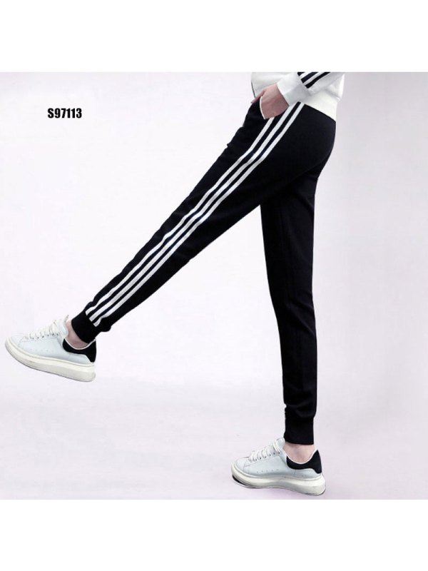 adidas阿迪达斯女裤秋季三条纹休闲收脚运动裤长裤S97113