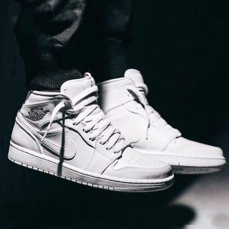 Nike耐克男鞋冬季AJ1乔1休闲运动篮球鞋-554724-104图片