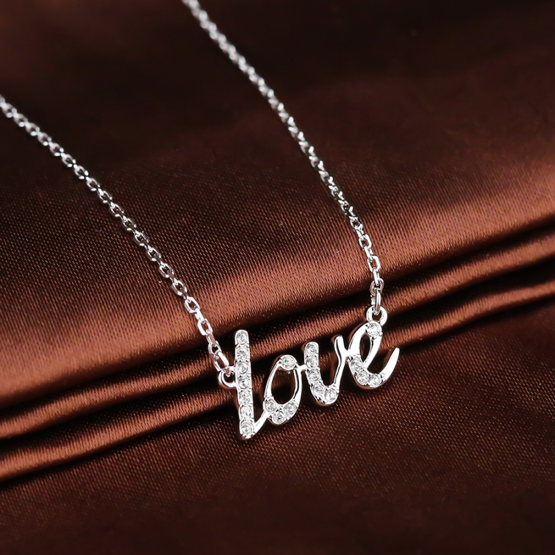 SWAROVSKI施华洛世奇银色love字母水晶项链 人造水晶 送恋人5093577
