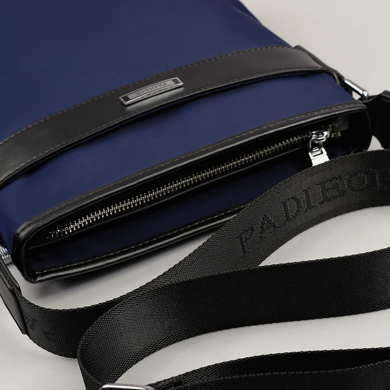 顺丰配送padieoe帕迪欧新款休闲单肩包男包帆布包男士斜挎包户外小