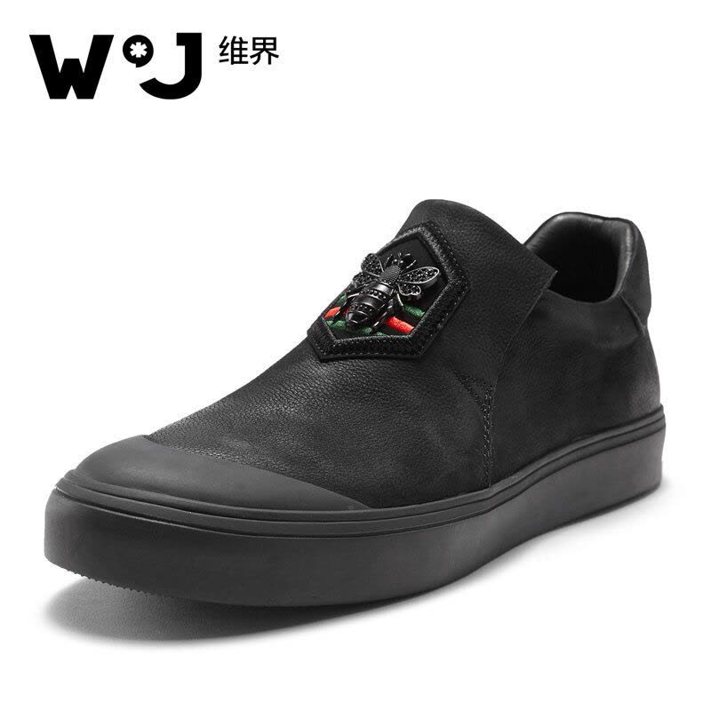 维界新款品味潮流牛皮板鞋图片