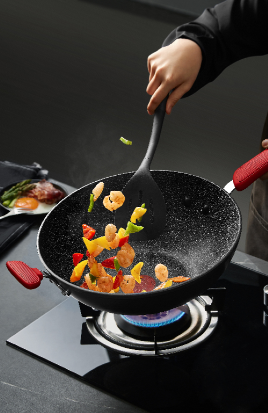 苏泊尔火红点无油烟炒锅61星星石系列30cm