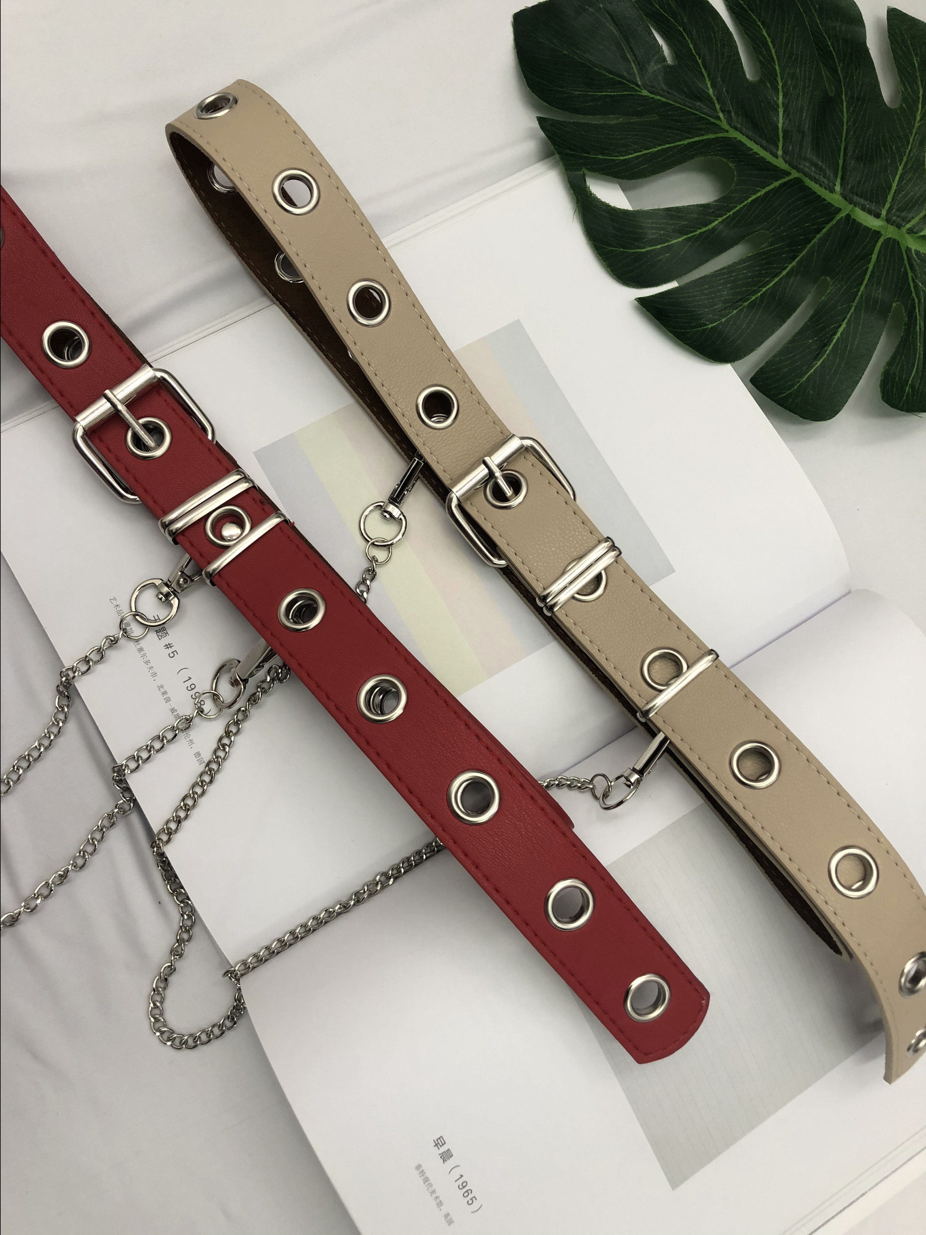 七斓ins超火的皮带女欧美朋克复古圆孔铁环休闲百搭腰带女简约ulzzang