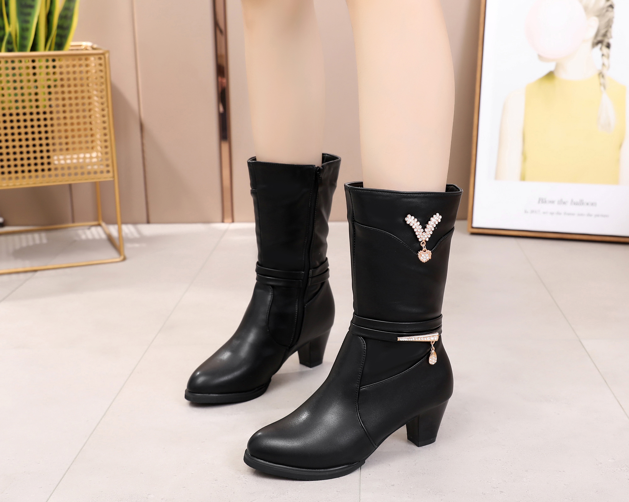 2022粗跟女士棉靴新款中筒靴中跟妈妈棉鞋冬天女鞋加绒舒适短靴子启如