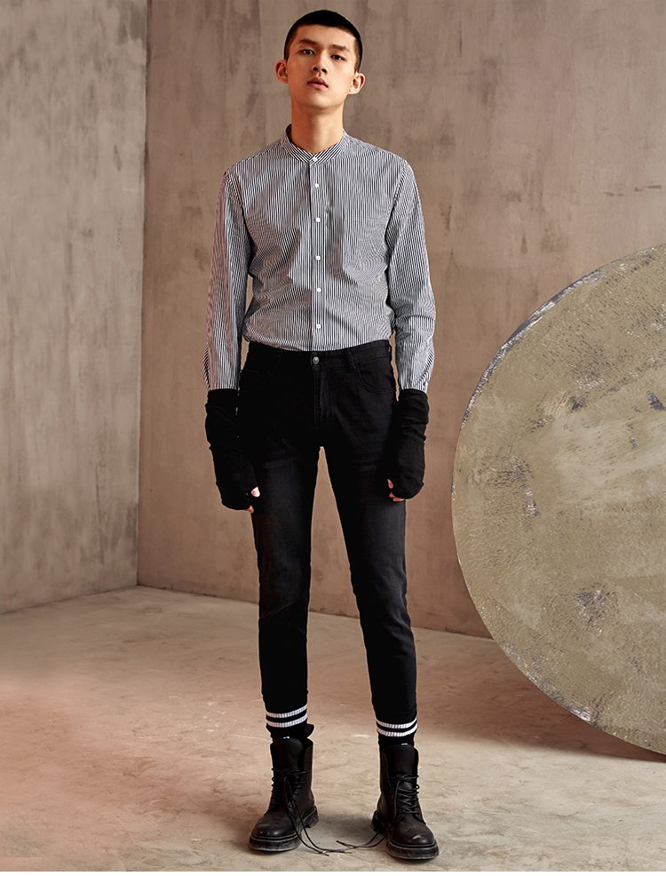 太平鸟男装春款设计蓝白条纹衬衣立领休闲长袖衬衫