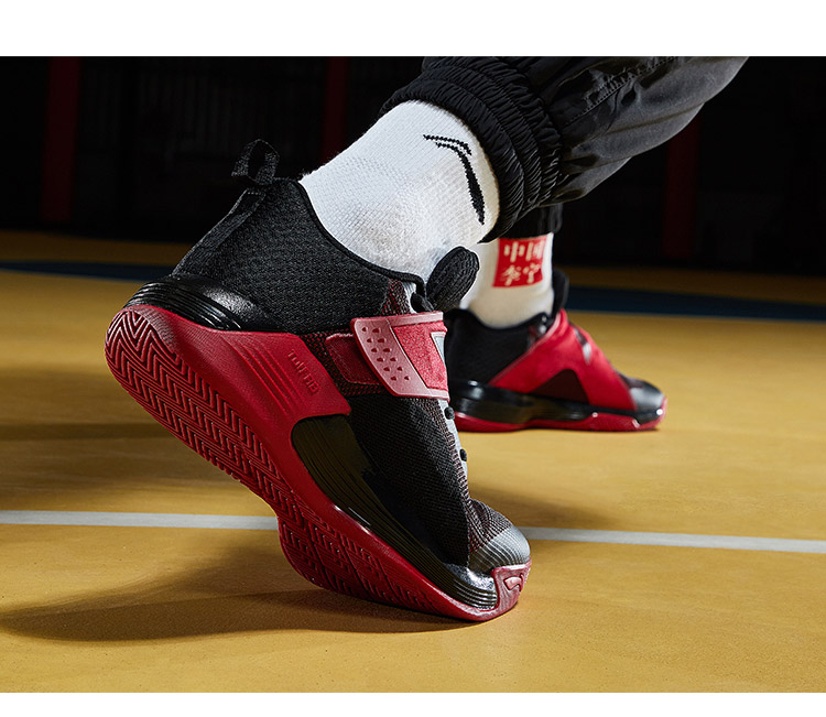 李宁lining2018李宁驭帅12低帮团队新款td云减震耐磨防滑场地篮球鞋