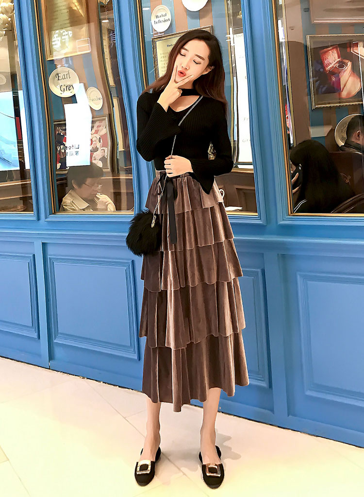 薇姬桑妮2018春季新款韩版金丝绒百褶蛋糕裙子秋冬女装中长款学院风
