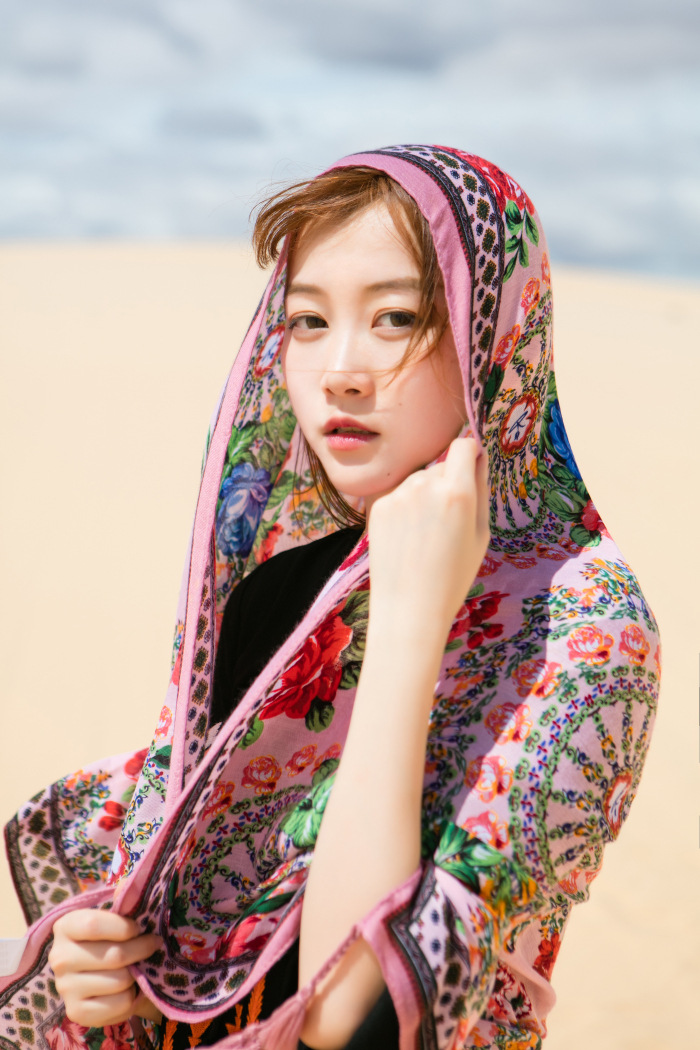 18款韩版民族风棉麻丝巾女超长围巾春夏季防晒沙滩巾两用加大披肩纱巾