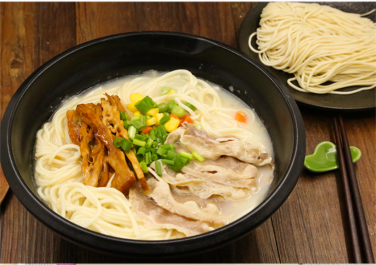 俏侬豚骨拉面原味肥牛241g盒微波炉加热即食方便速冻面条
