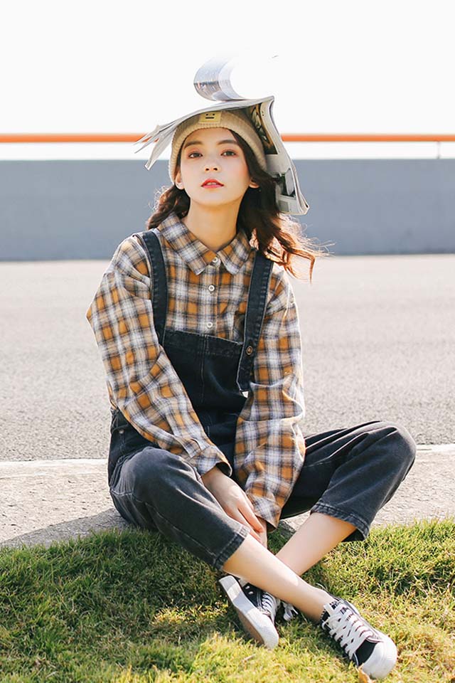 薇姬桑妮韩版春季新款宽松休闲翻领格子衬衫长袖衬衣女 显瘦牛仔裤