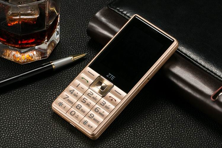 中兴cv26天翼电信手机直板老人机超长待机大声大屏老年手机 至尊金