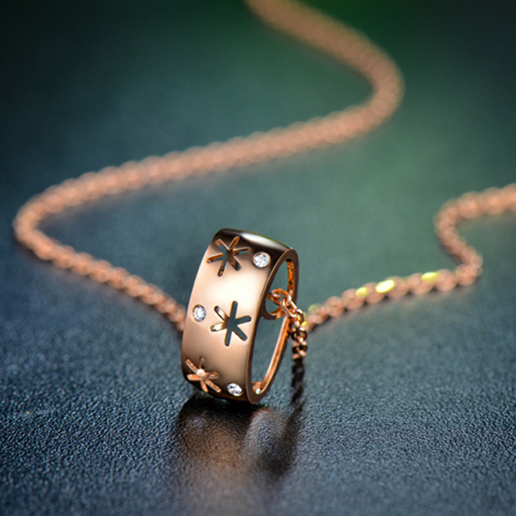 佐卡伊 初雪系列 主题设计款18k金钻石转运珠吊坠女