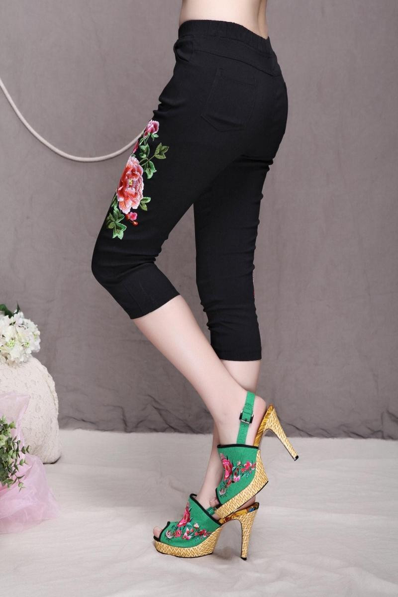 2016女装民族风新款多彩牡丹花绣花七分裤打底裤