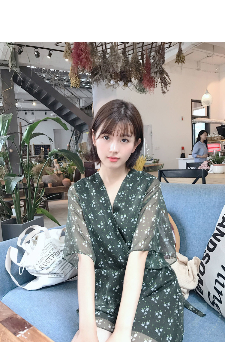 828新款钟恩淇n7 夏季宽松v领碎花雪纺连体裤女夏2017新款高腰阔腿