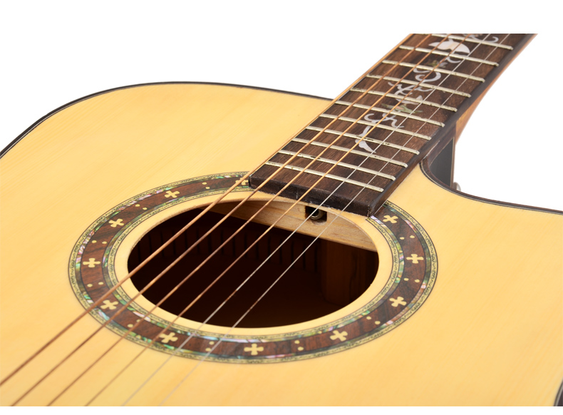 【克莉丝蒂娜(christina)弦乐器普及】 克莉丝蒂娜(christina)吉他