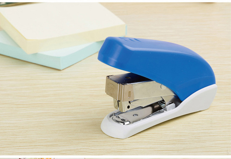 staples史泰博办公用品轻巧型省力订书机蓝色5318单个