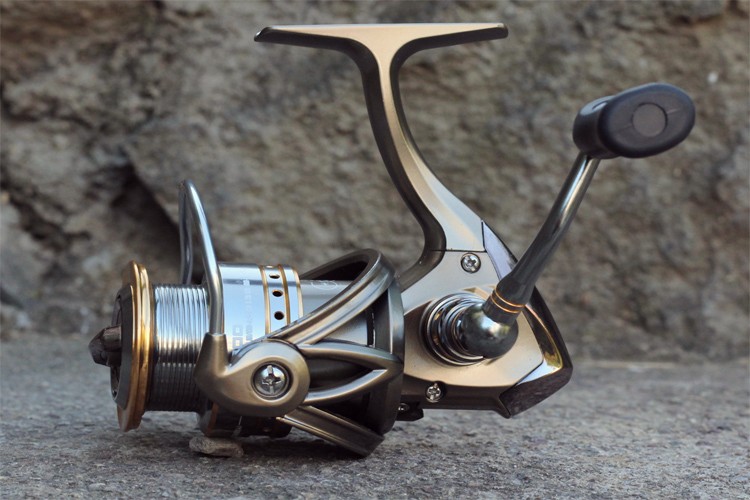 路亚曹无间隙路亚轮斜口浅线杯直柄竿路亚纺车轮超远投渔线轮