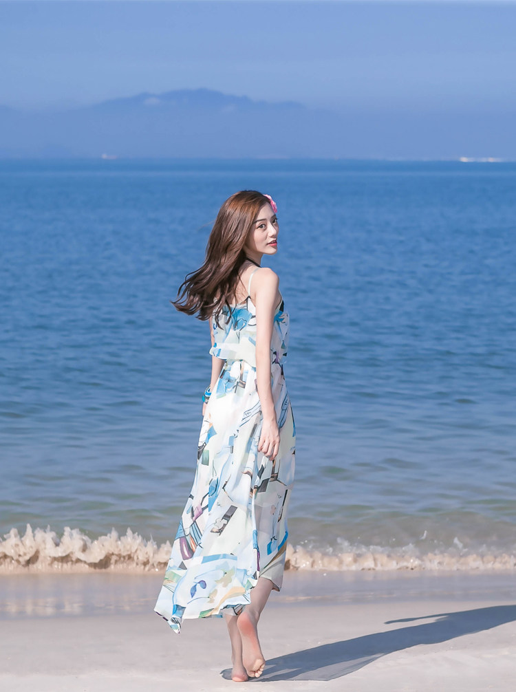 新款式沙滩裙海边度假巴厘岛海滩裙显瘦波西米亚长裙连衣裙一字肩吊带
