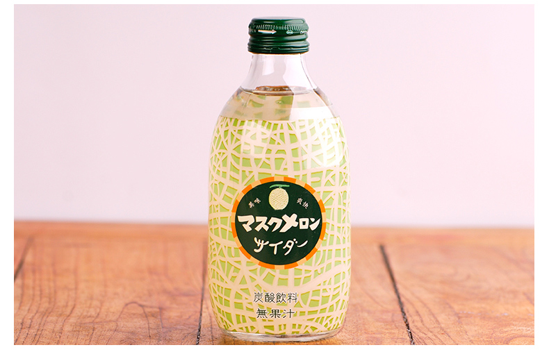 日本进口友杰哈蜜瓜味汽水300ml