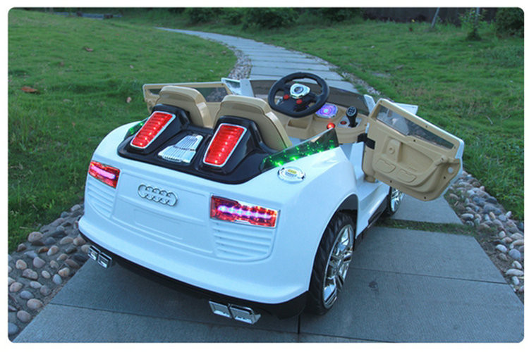 贝蒂马奥迪儿童电动车双驱童车可坐带遥控宝宝车四轮电动玩具汽车
